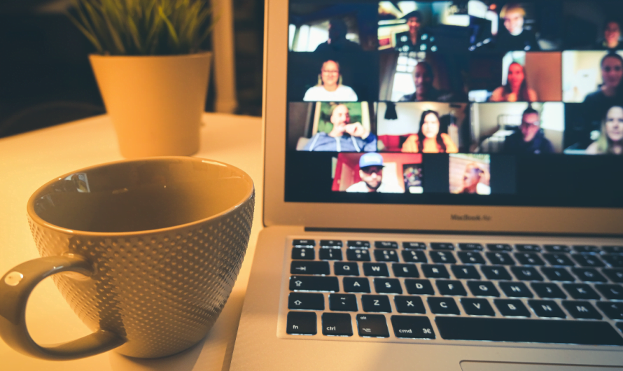 Stay Connected With Friends Using These Simple Tricks